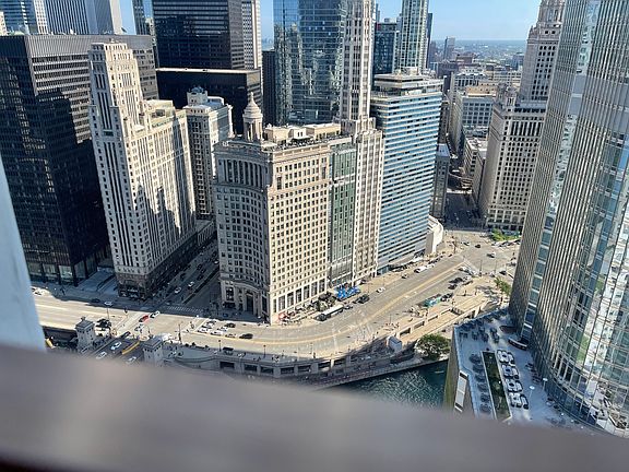 2nd image of 405 N Wabash Ave Unit 4306