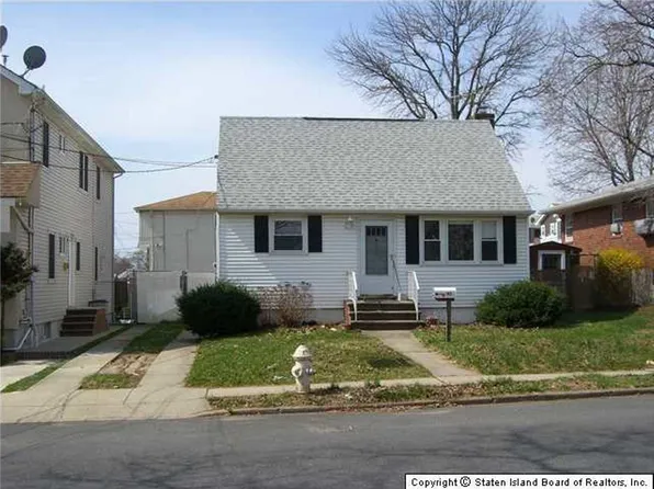 162 Bay Ter, Staten Island, NY 10306