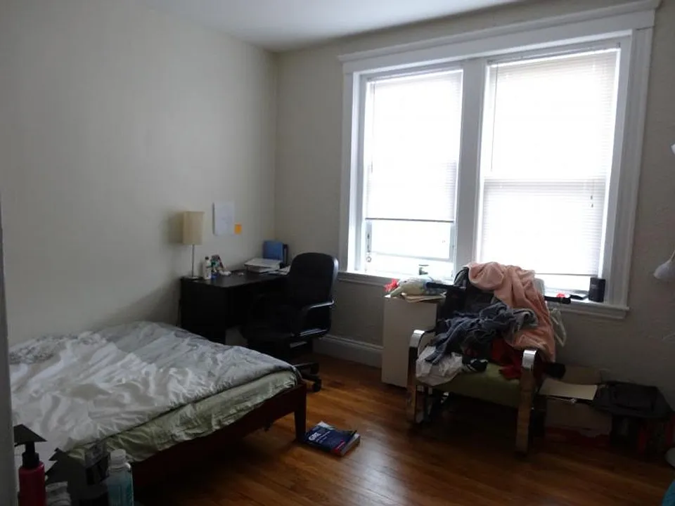 43 Ashford St #19
