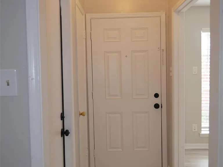 7410 Canasta Ln — Photo 4