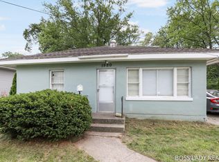 1920 36th St SW, Wyoming, MI 49519