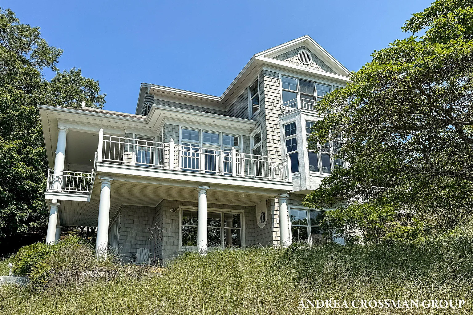 873 Park St photo 1