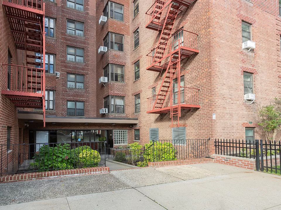 1st image of 32-20 89th St #106E