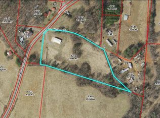 207 Hersey Collins Rd, Mount Airy, NC 27030