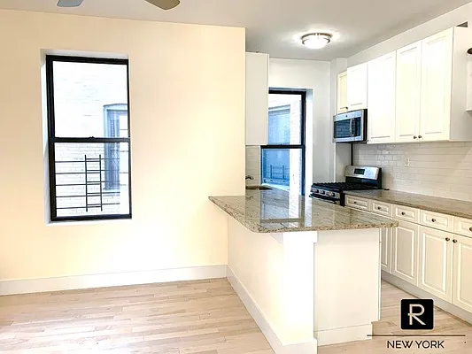 Rented by R New York | media 18