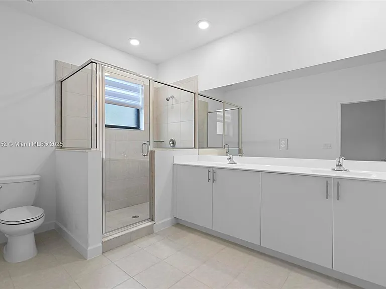 15983 SW 2nd Pl — Photo 7