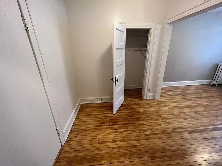 Stevens Square Apartments — Photo 41