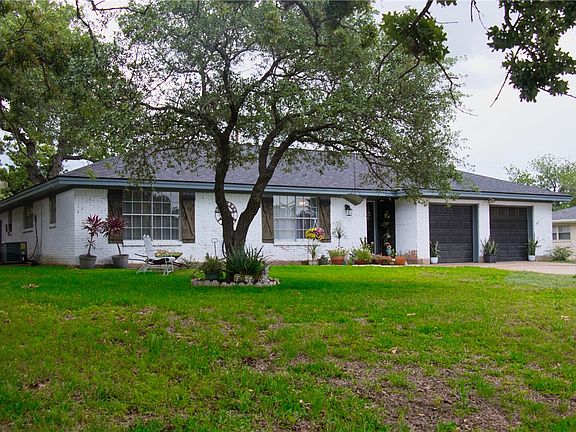 2nd image of 3613 Oak Ridge Dr