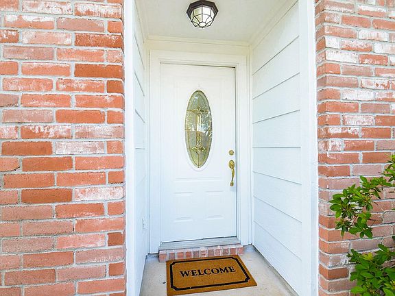 2nd image of 22819 Pebworth Pl