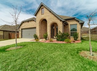 5404 Strong Stead Dr, Fort Worth, TX 76123