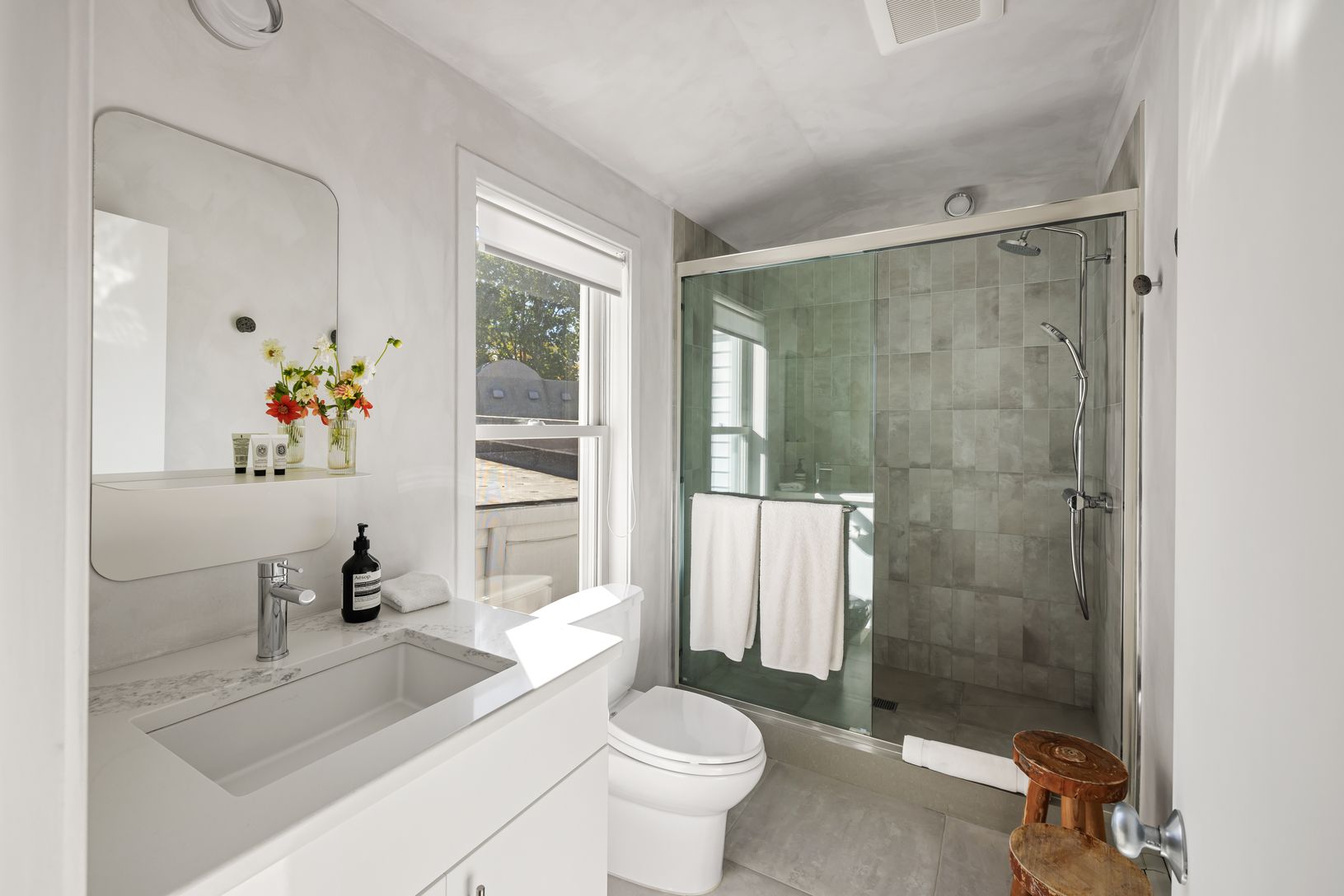 Spa-inspired bath