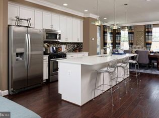 9800 Wood Glen Ter, Lanham, MD 20706