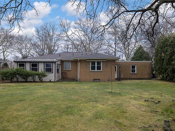 5th image of 2730 Greengarden Blvd