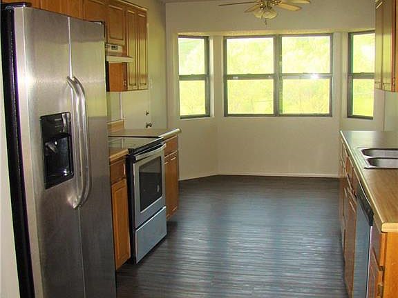 5th image of 110 Murphy Cir