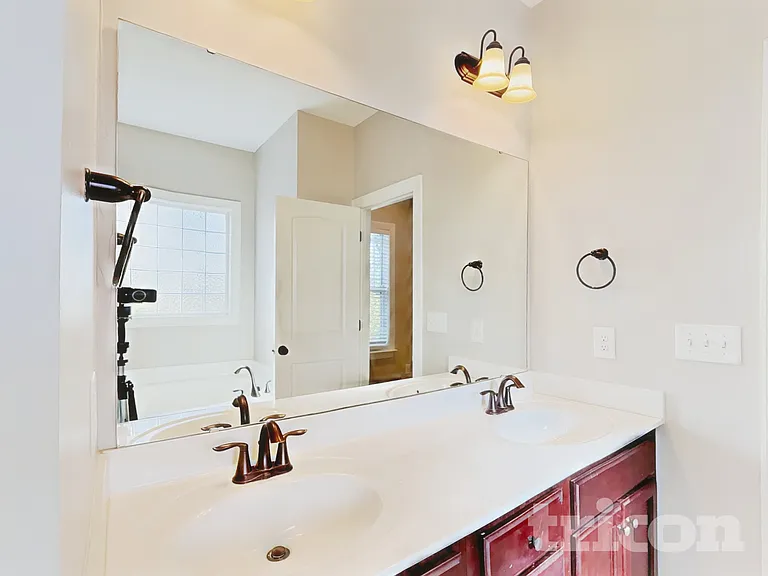 189 Crystal Creek Dr — Photo 7