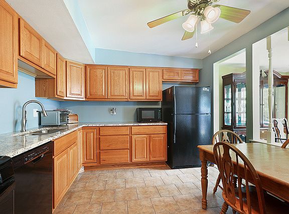4th image of 16327 Brementowne Dr