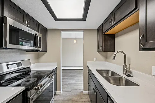 Floor plan 204