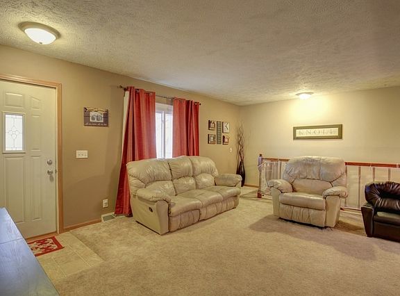 4th image of 1141 E Washington Blvd