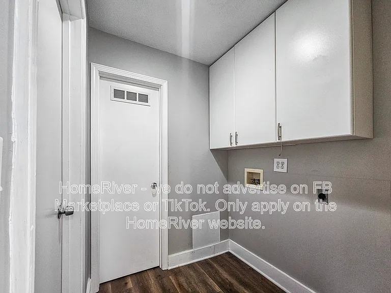 3006 Stanton Rd SE — Photo 6
