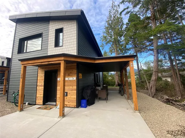 1782 Saint Jacques Blvd #20, Ucluelet, BC V0R 3A0