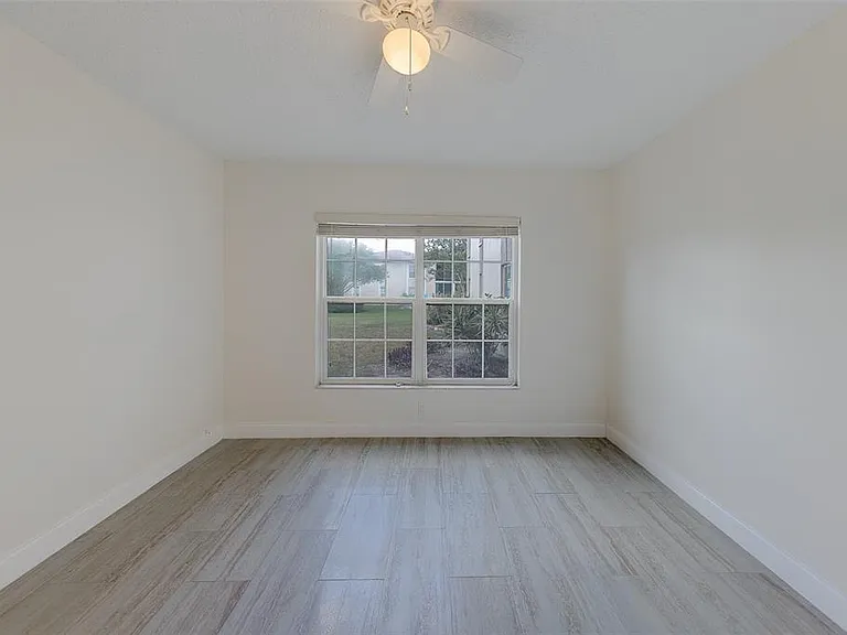 10215 Regal Dr #4 — Photo 29