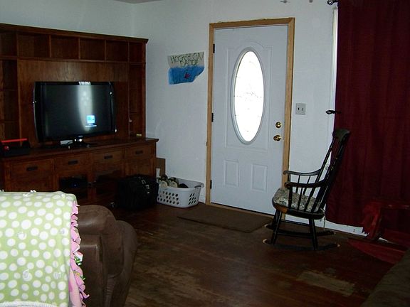 2nd image of 215 E Joe Ave