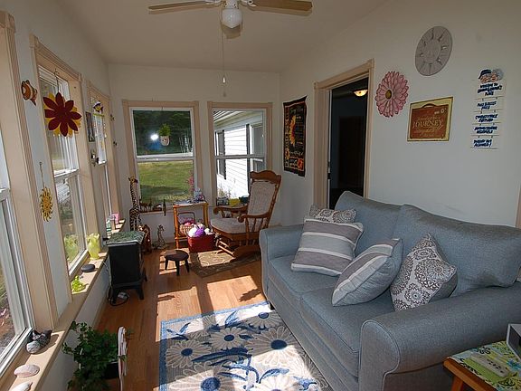 4th image of 8486 Constitution Blvd