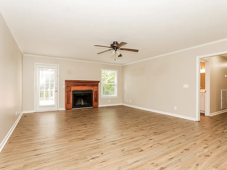 2409 Racquet Club Dr — Photo 5