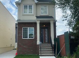136 Union Ave, Staten Island, NY 10303