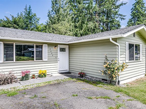 5th image of 2449 W Hennessy Ln