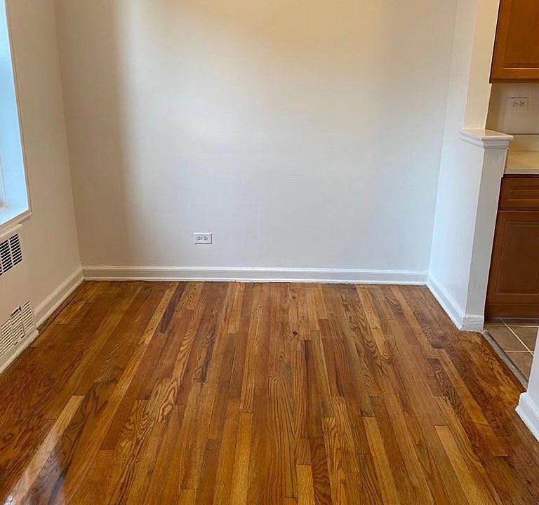 1st image of 14209 Barclay Ave #7D