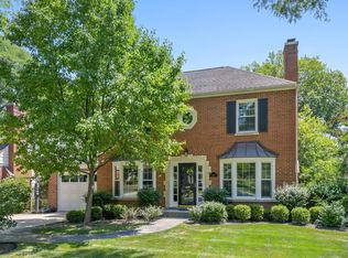 827 Rolling Pass, Glenview, IL 60025