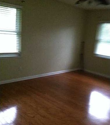 3rd image of 2107 Palm Blvd