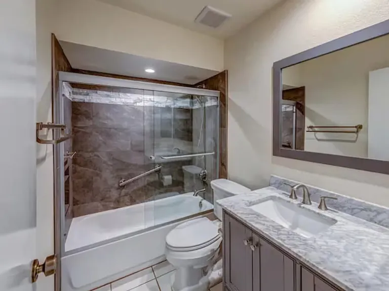 817 E Arenas Rd — Photo 22
