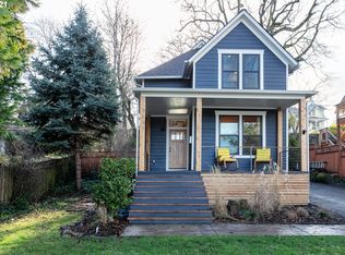 1223 State St, Hood River, OR 97031