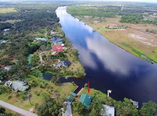 510 S Captain Hendry Dr, Labelle, FL 33935