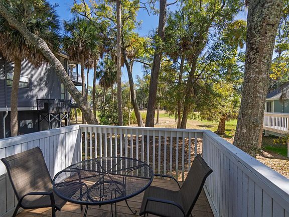 3rd image of 429 Sea Cloud Cir