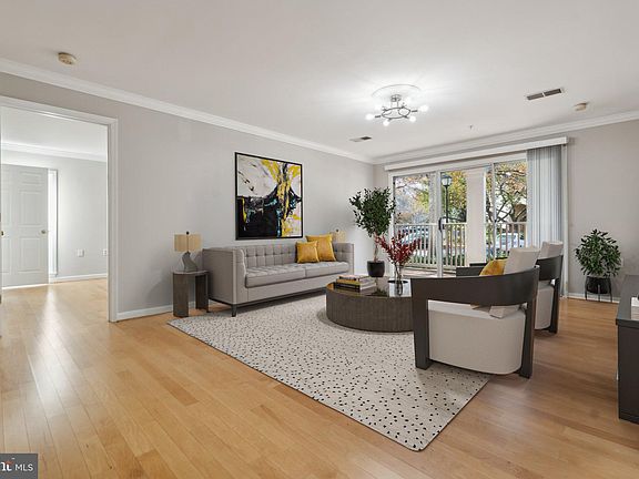 3rd image of 15307 Diamond Cove Ter #6-L