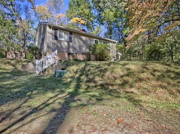 4869 Rochambeau Dr, Williamsburg, VA 23188