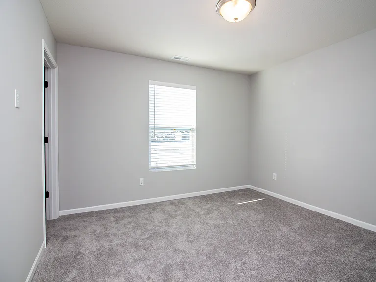 1003 W Hamilton Rd N — Photo 27