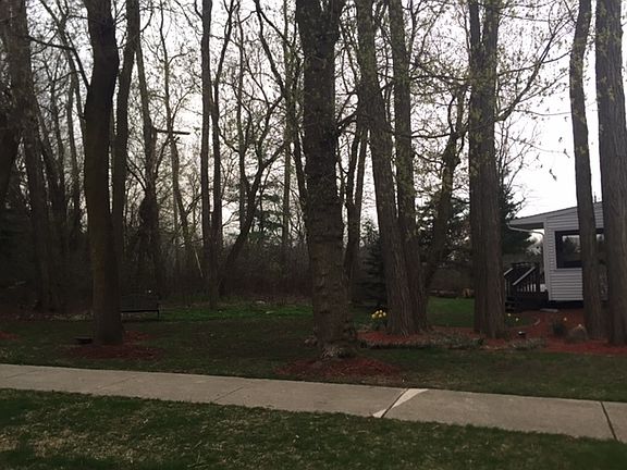 4th image of 909 Millington Way