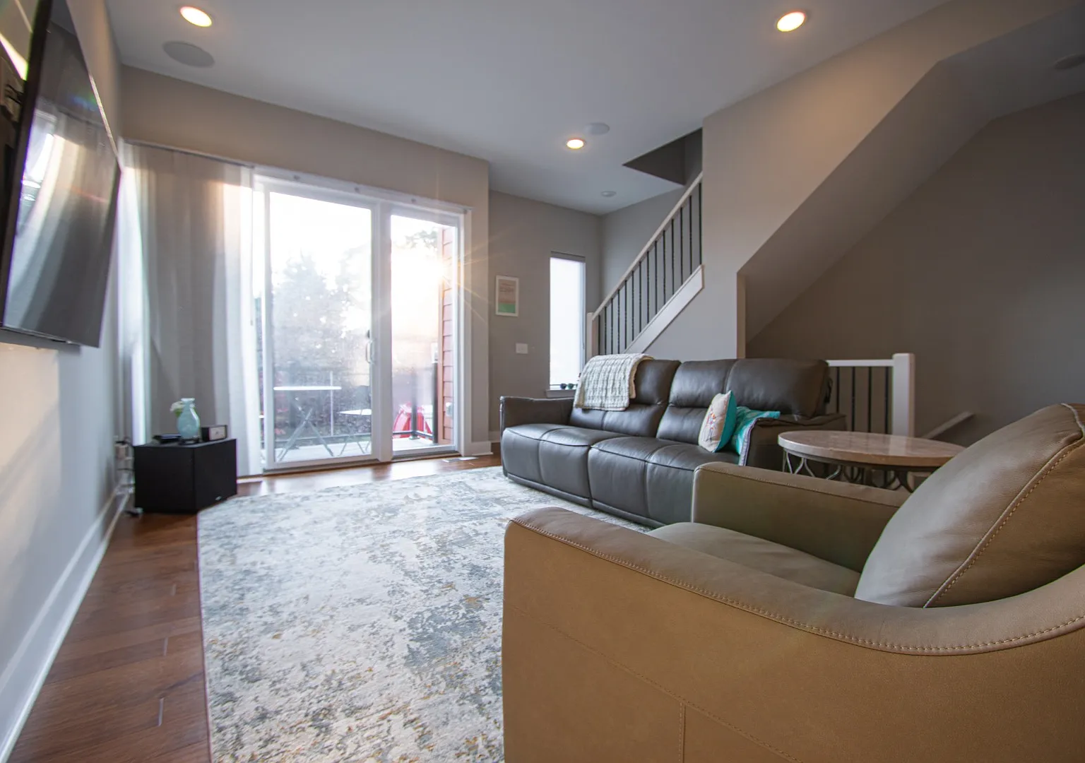4137 Taylor Ave - 4137 - unit 1 — Photo 4