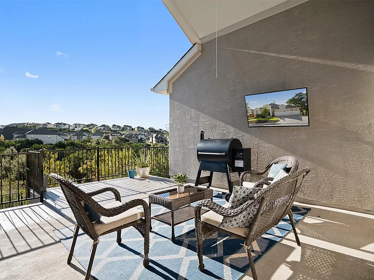 17805 Limestone Spring Ln — Photo 29