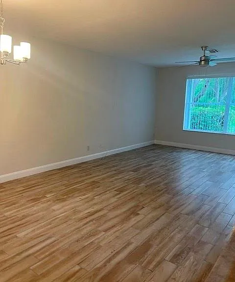 9528 Brookville Ct — Photo 6