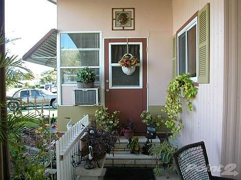 Front Florida Room