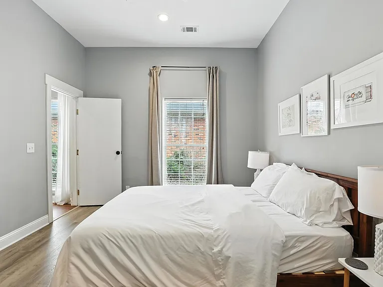 492 N Thomas St — Photo 25