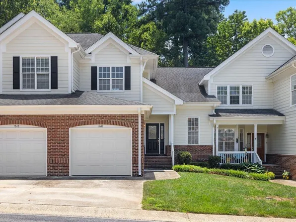 7647 Astoria Pl, Raleigh, NC 27612