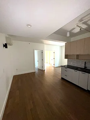 Living room, photo 1