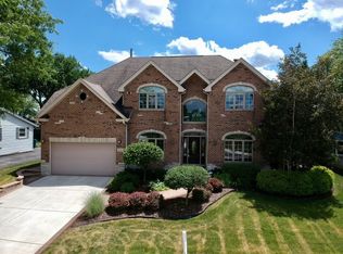 121 58th Pl, Clarendon Hills, IL 60514