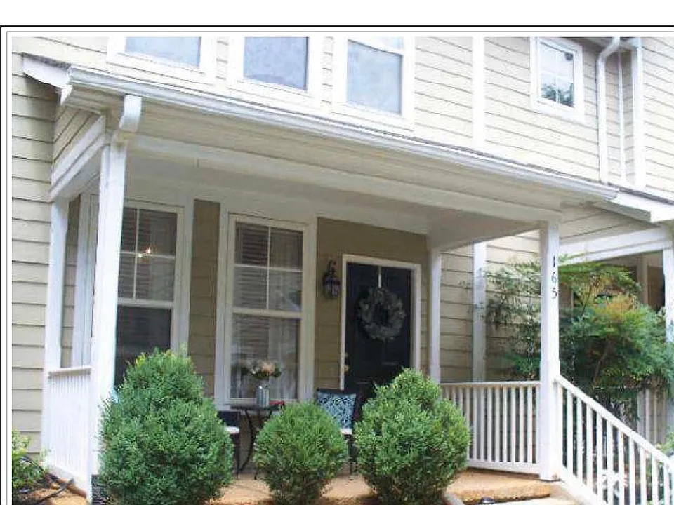 165 Jordan Ln
